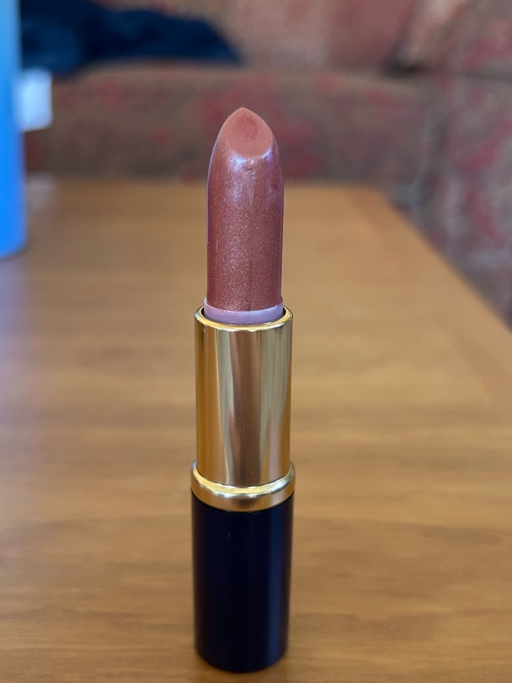 Estée Lauder Pure Color Long Lasting Lipstick in Sugar Honey